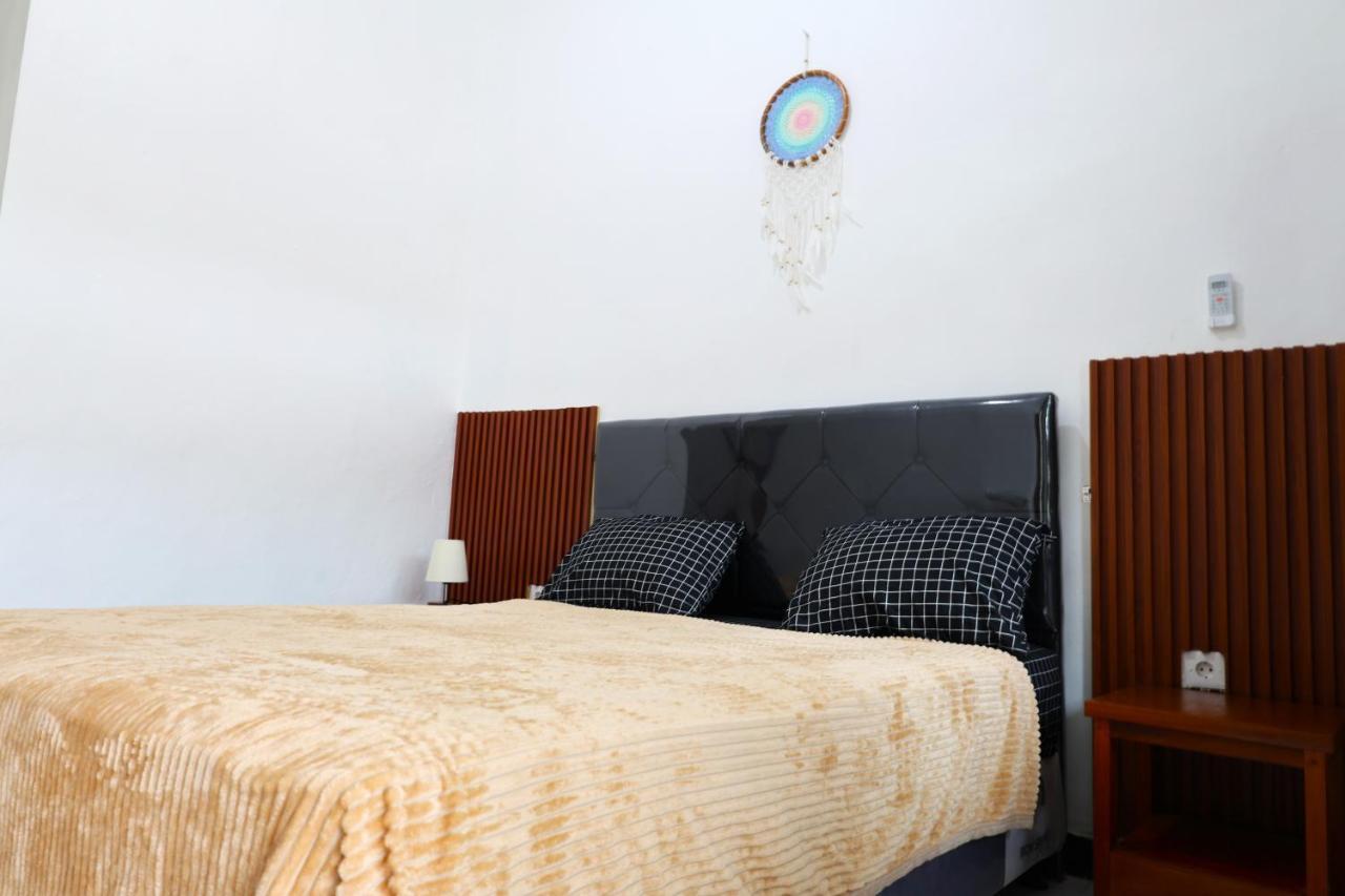 Pondok Dete Guesthouse Sanur Екстериор снимка