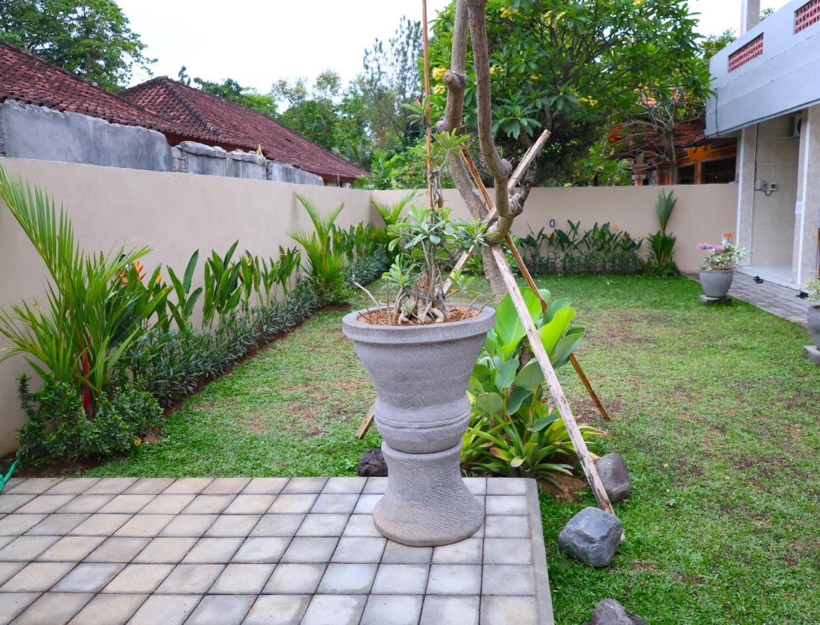 Pondok Dete Guesthouse Sanur Екстериор снимка